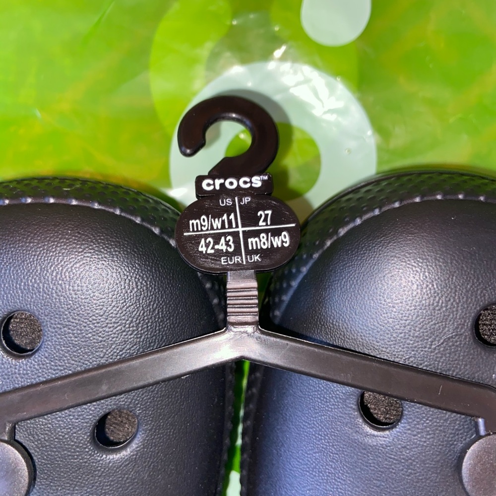 Crocs - Picture 3 of 4